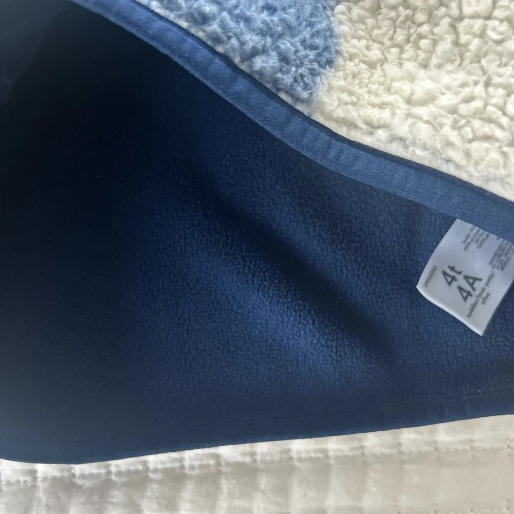 Carters size 4t